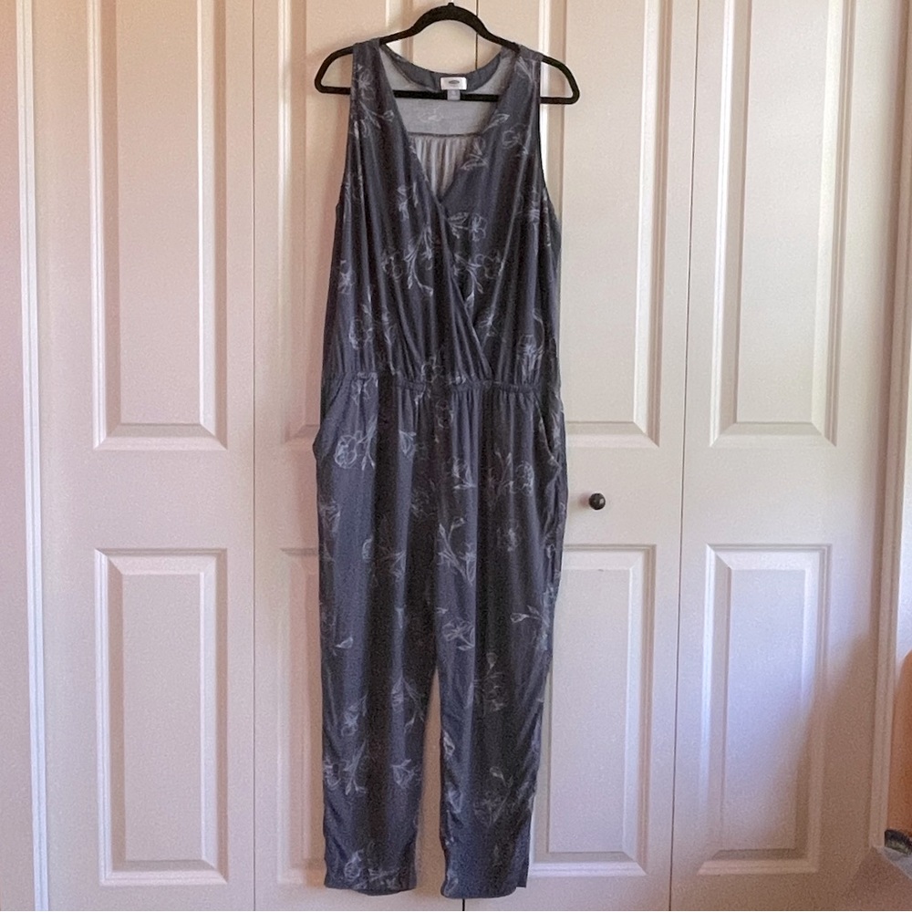 Old Navy Gray Floral Sleeveless Jumpsuit